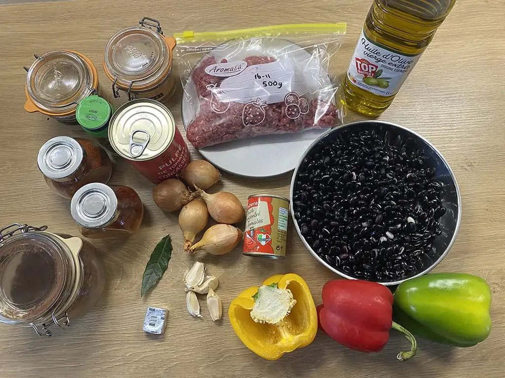 Instant pot black bean chilli ingredients