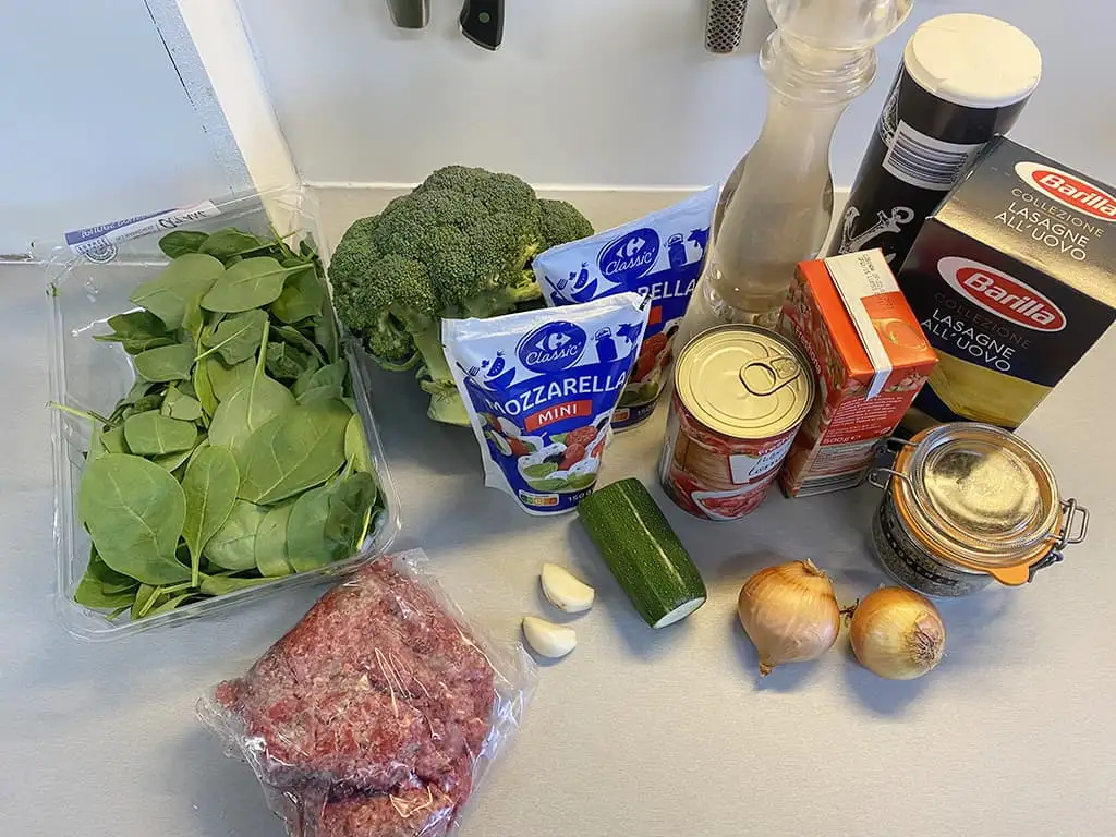 Lasagnette (pan-baked lasagne) ingredients