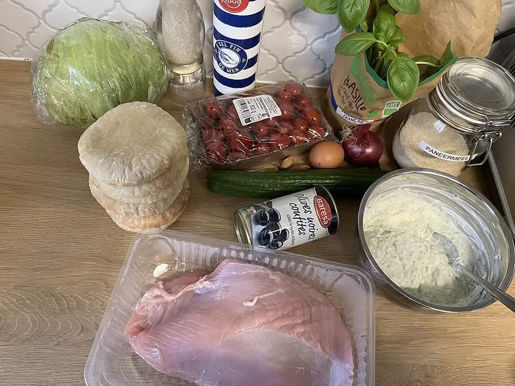 Turkey meatball pitas ingredients