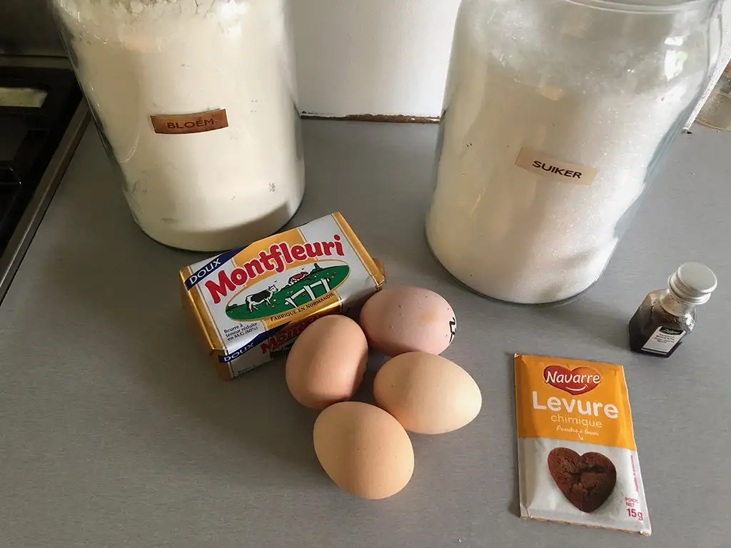 Basic vanilla cake ingredients