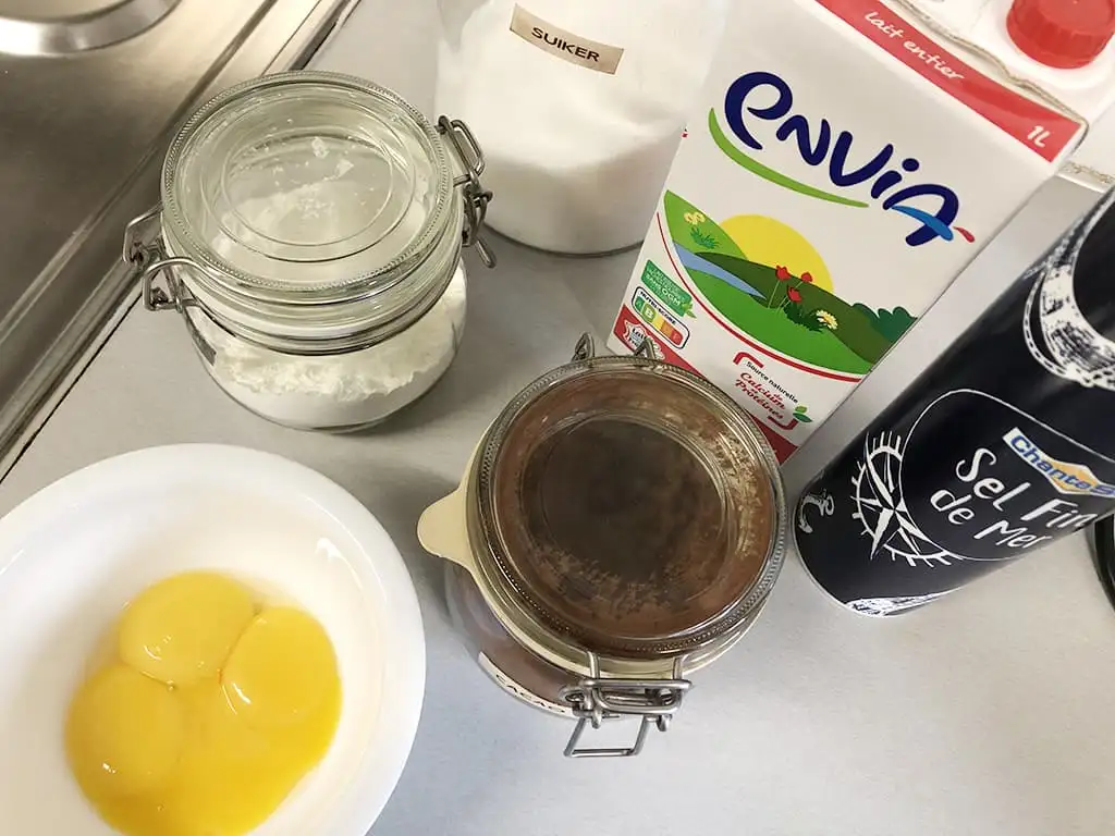 Homemade chocolate custard ingredients