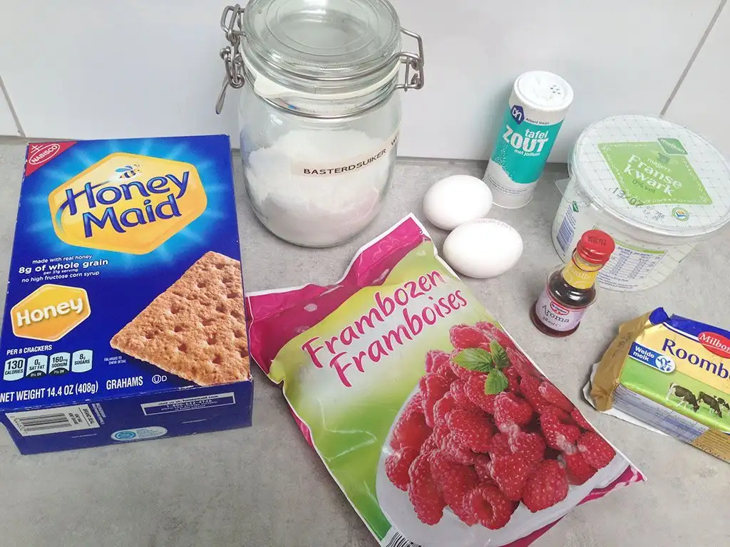 Raspberry quark pie ingredients