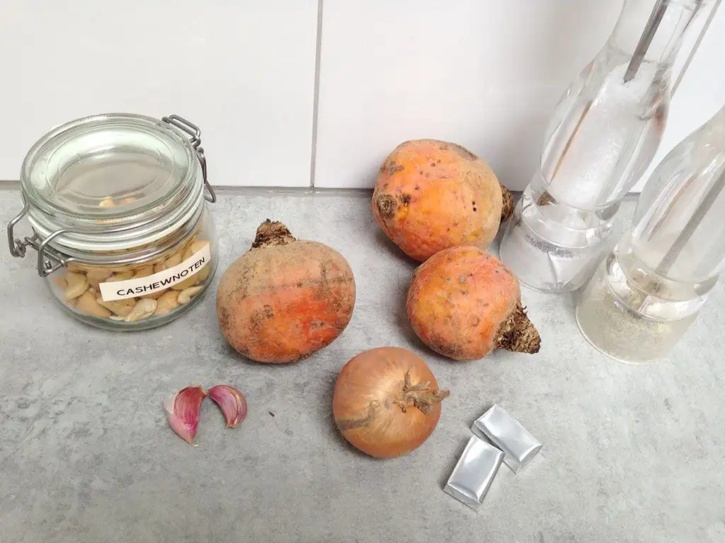Golden beet soup ingredients