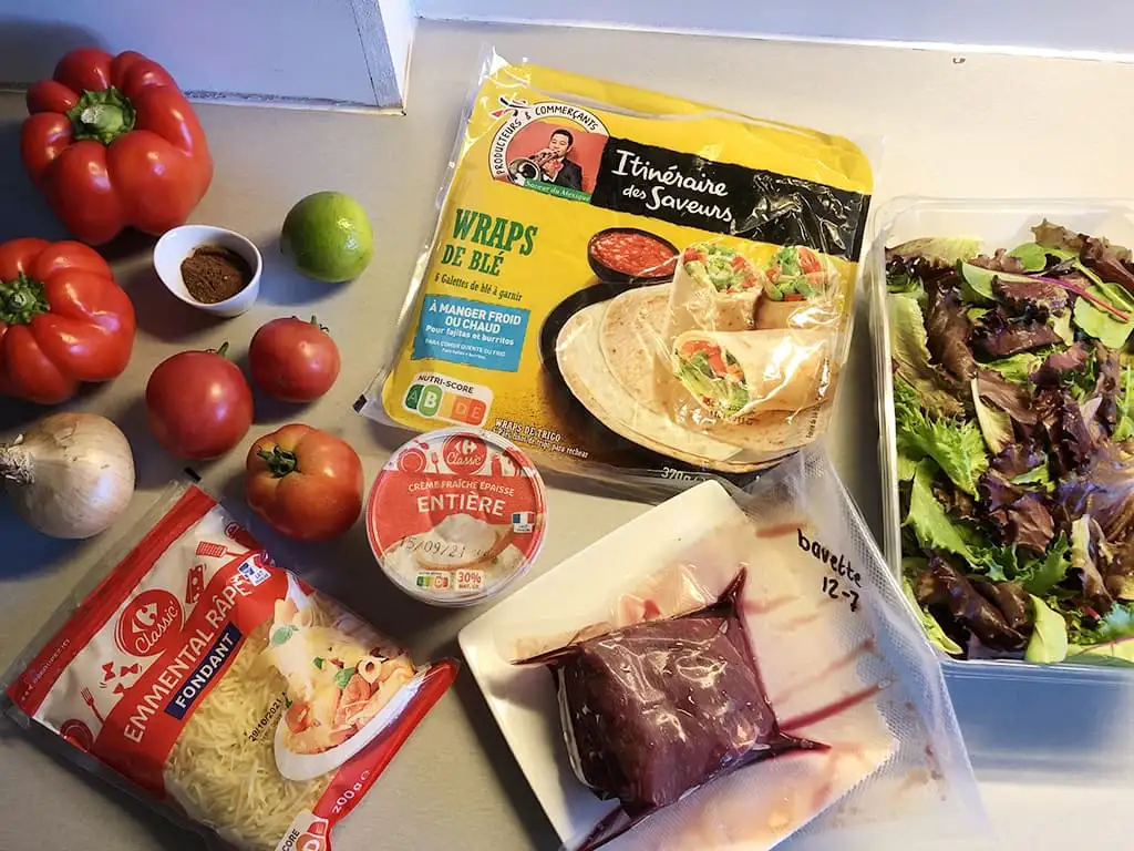 Fajitas with steak ingredients
