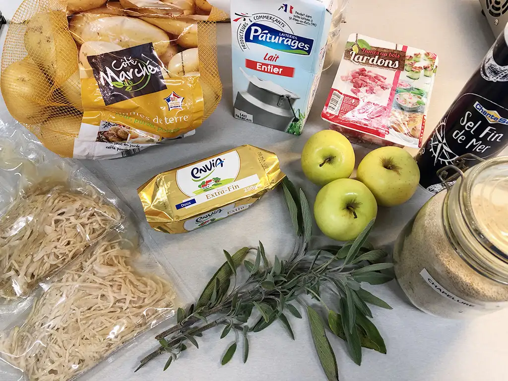 Dutch hete bliksem and sauerkraut casserole ingredients