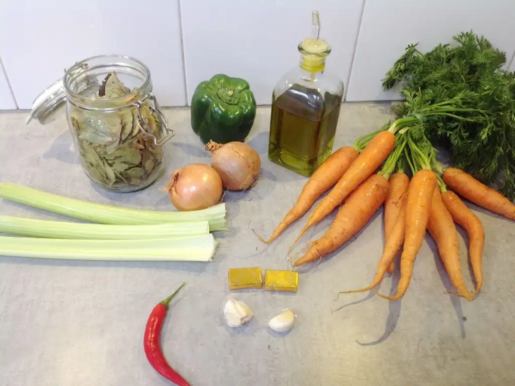 Carrot soup ingredients