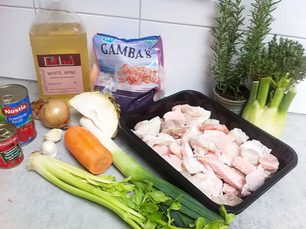 Easy bouillabaisse ingredients