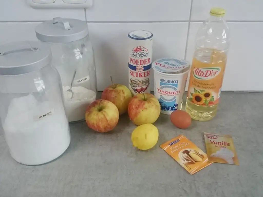 Creamy apple muffins ingredients