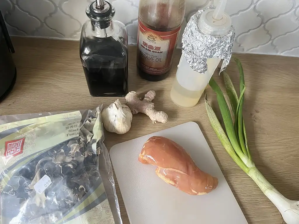 Chicken gyoza ingredients