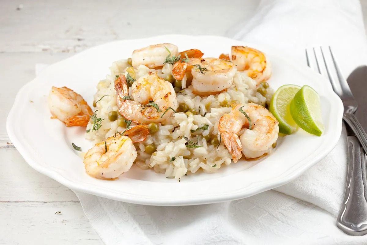 Risotto with shrimps and peas