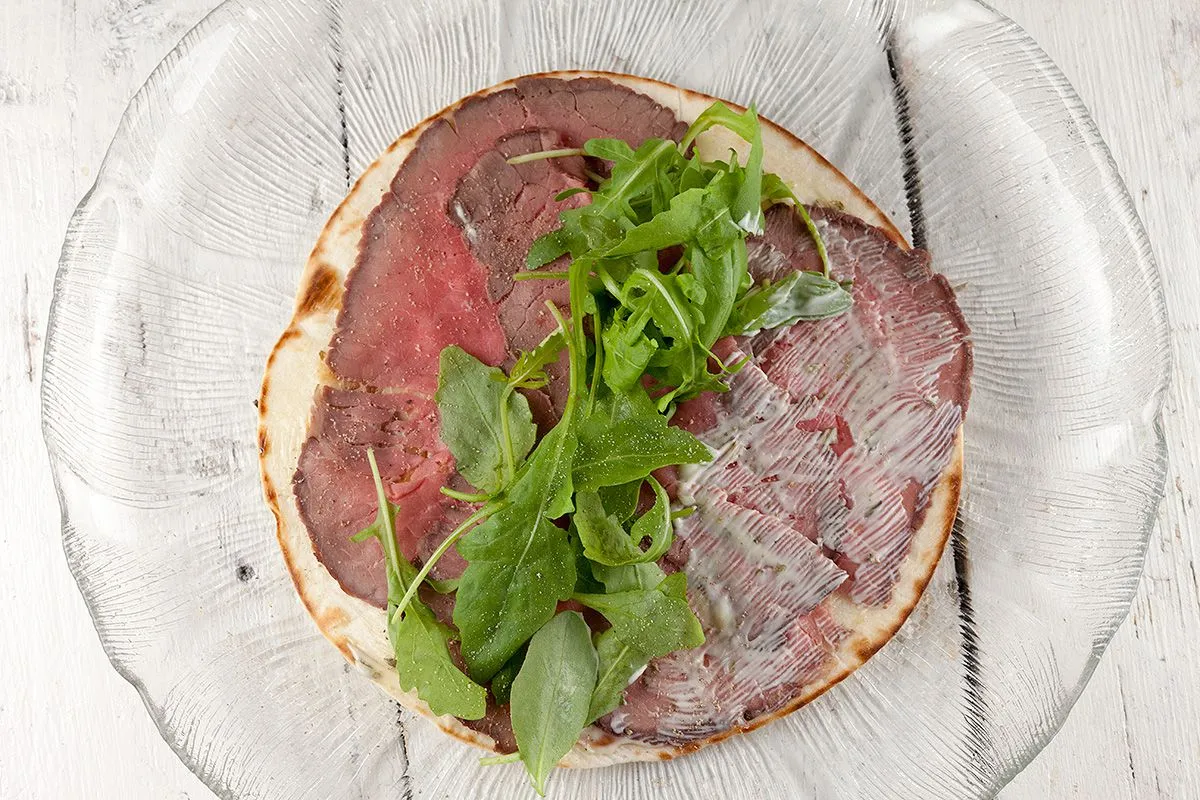 Roast beef tortilla wrap