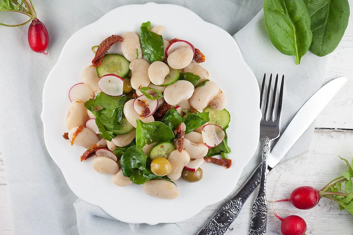 Gigante bean salad