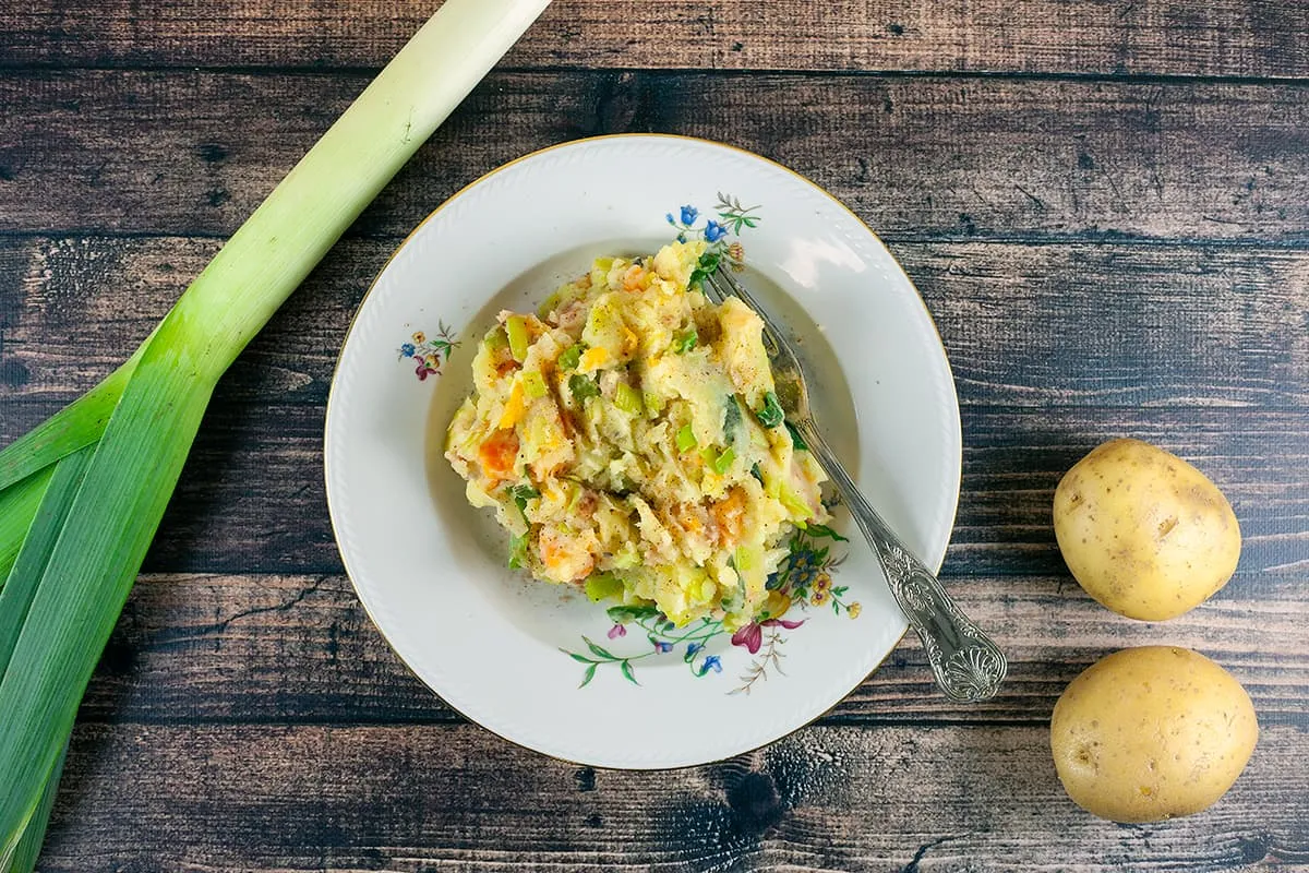 Bacon and vegetable hash - easy and quick to cook meal