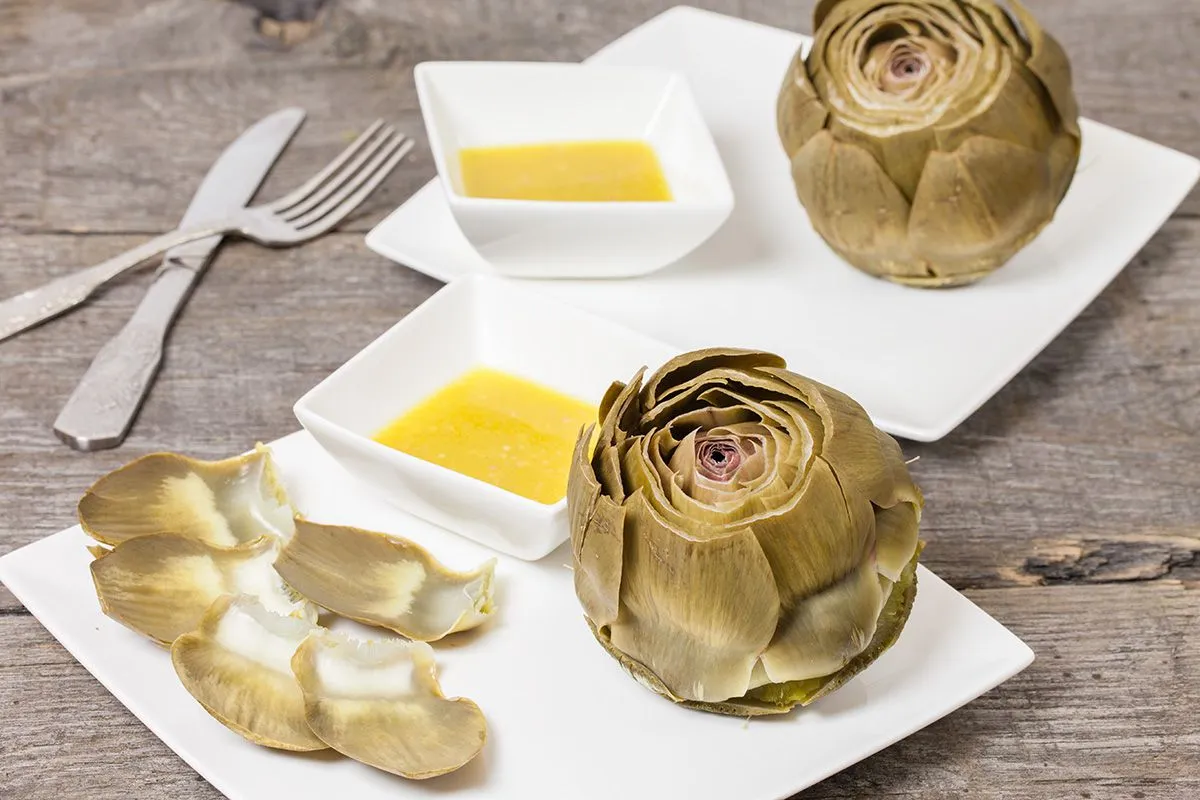 Artichokes with shallot vinaigrette