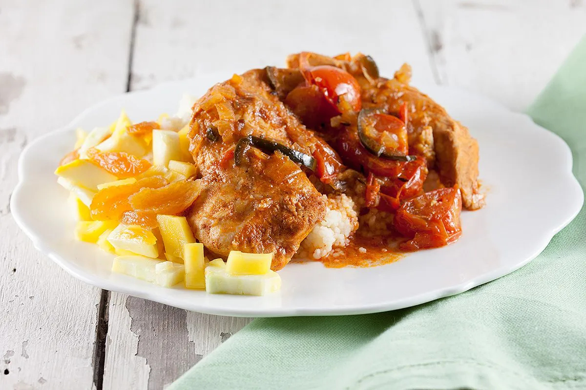Slow cooker spicy chicken breasts