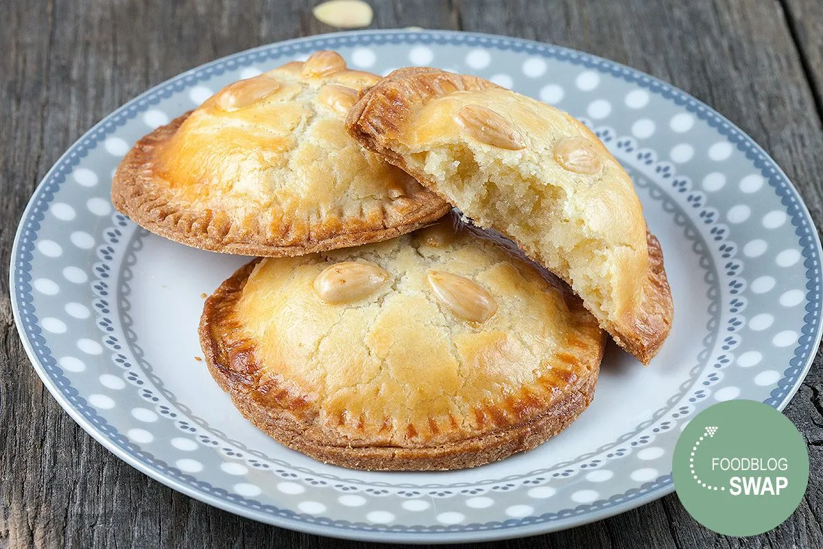 Marzipan stuffed cookie or Dutch gevulde koeken