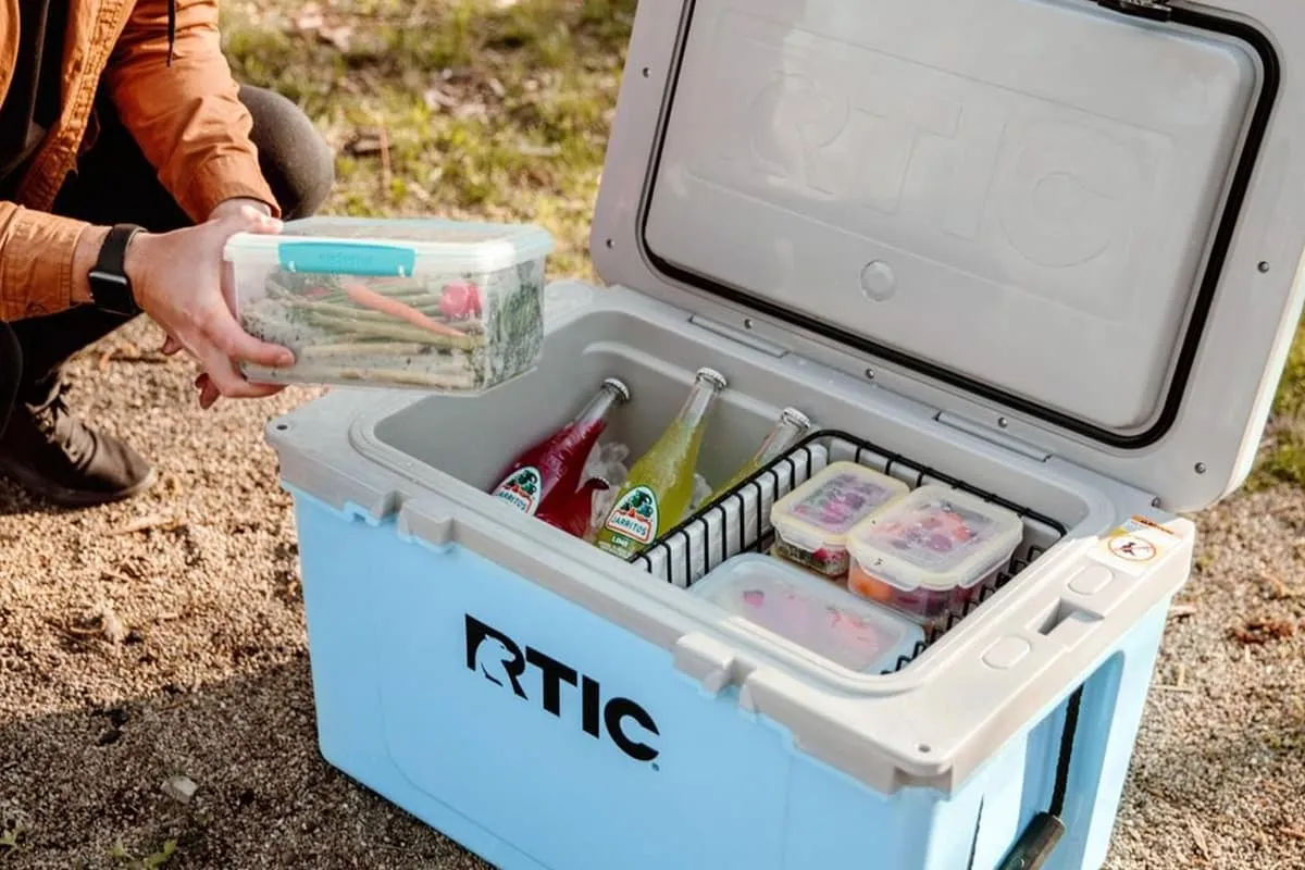 How to Keep Food Fresh During Long Travel Without a Refrigerator