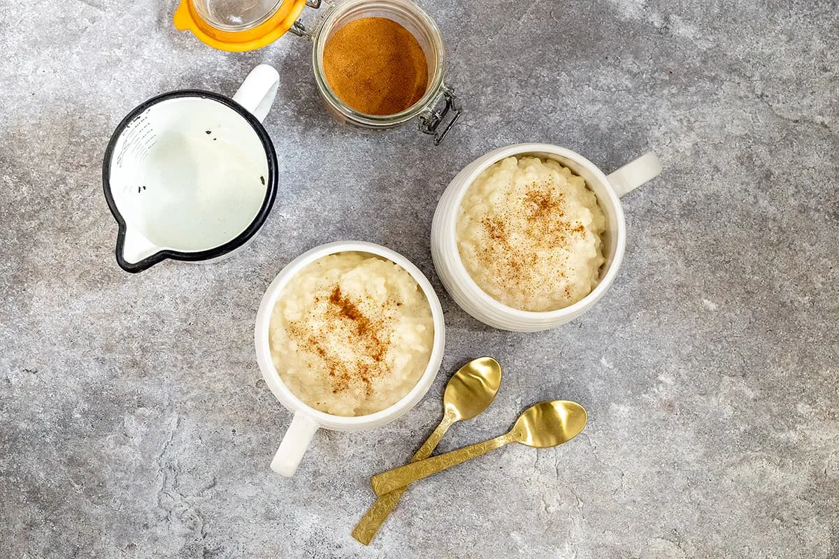 Old-fashioned rice pudding (deliciously creamy)