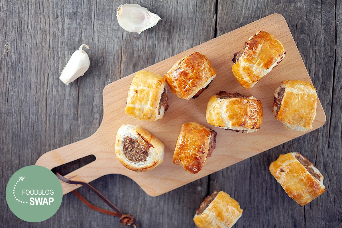 Mini pigs in a blanket