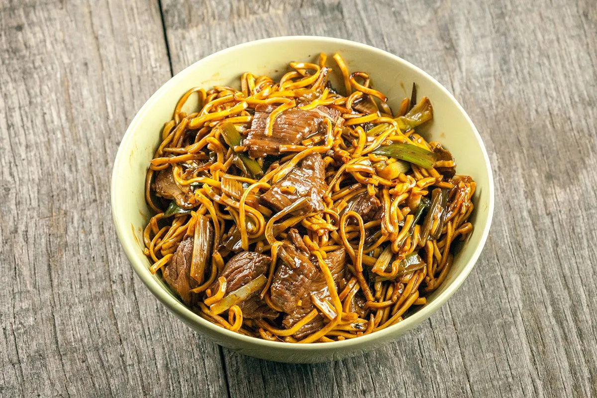 Beef chow noodles