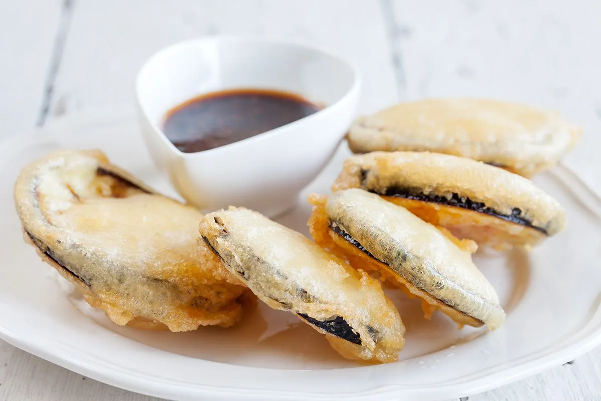 Aubergine tempura