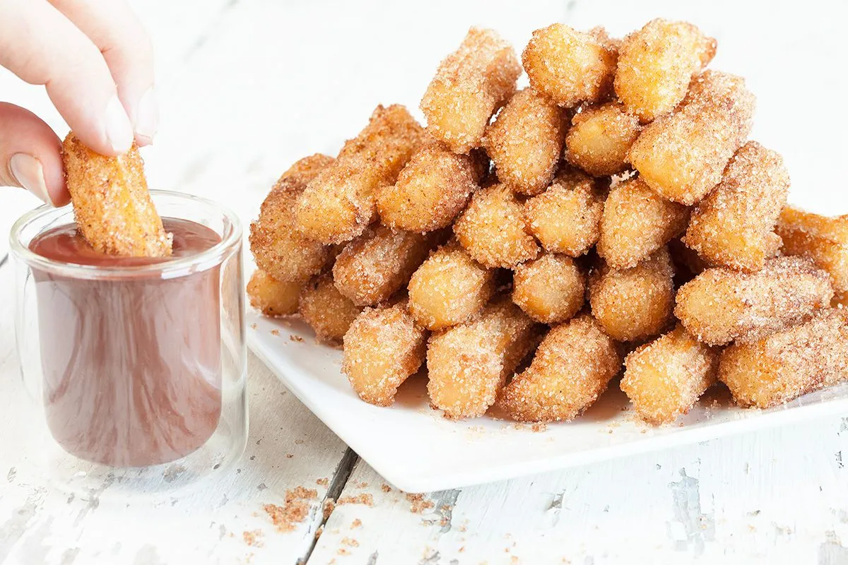 Churros with raspberry chocolate sauce