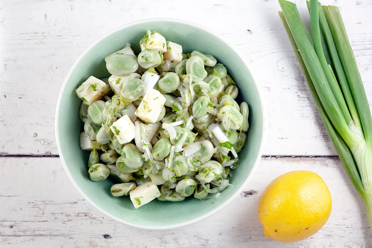 Broad bean and lemon salad