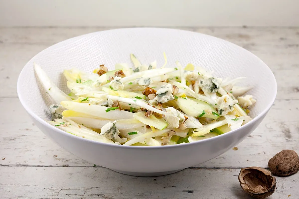 Blue cheese, walnut and chicory salad