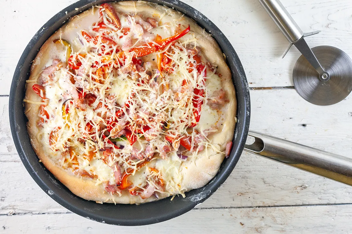 Pan pizza