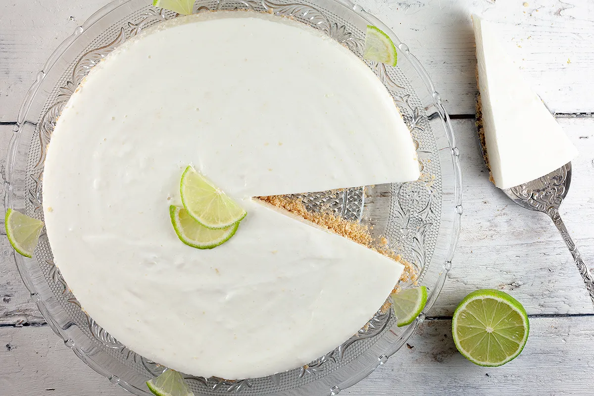 Lime quark pie