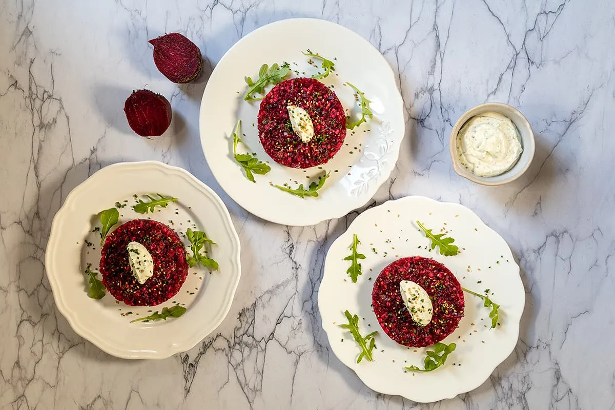 Beetroot tartare with capers