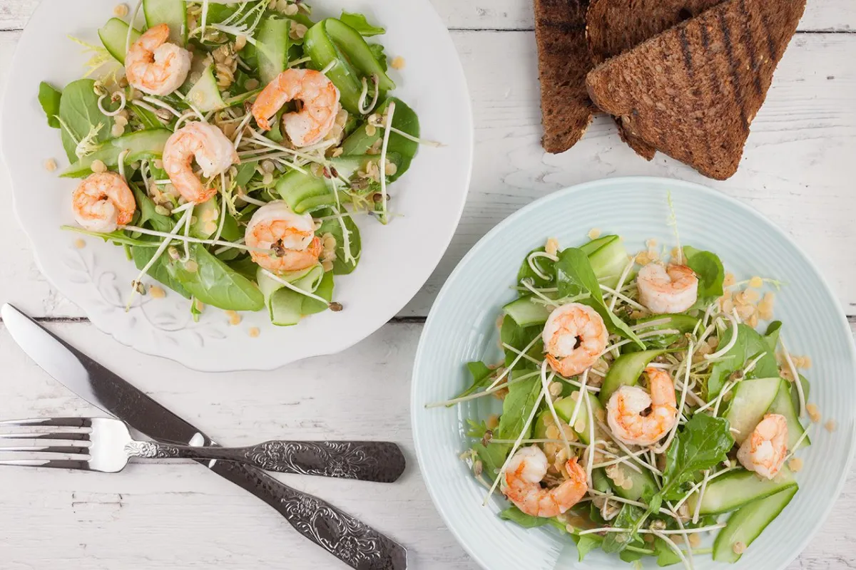 Red lentil shrimp salad