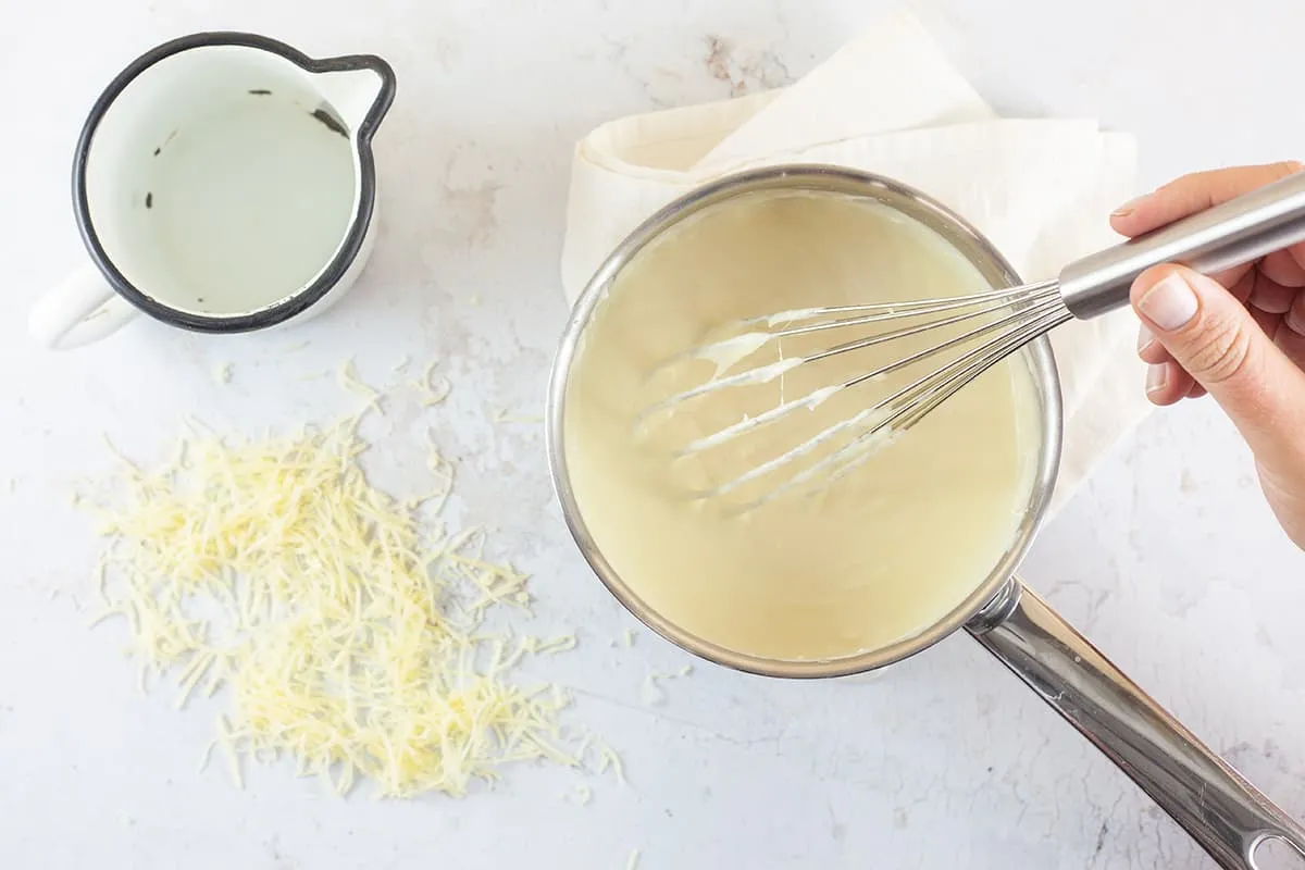 Homemade cheese sauce (basic recipe)