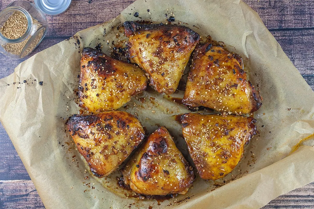 Oven roasted marinated chicken thighs - easy recipe