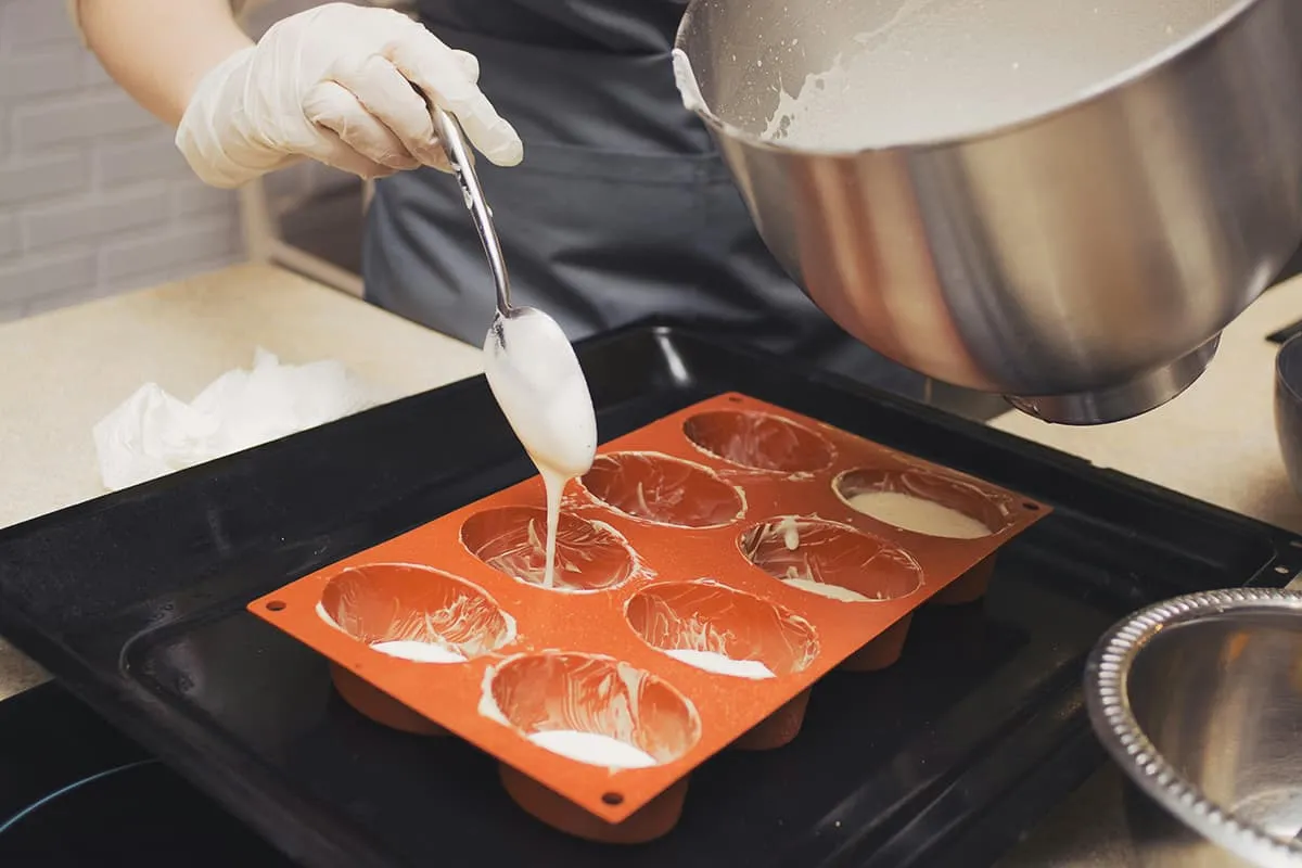 Why Do Businesses Choose Silicone Molds Instead of Plastic Alternatives?