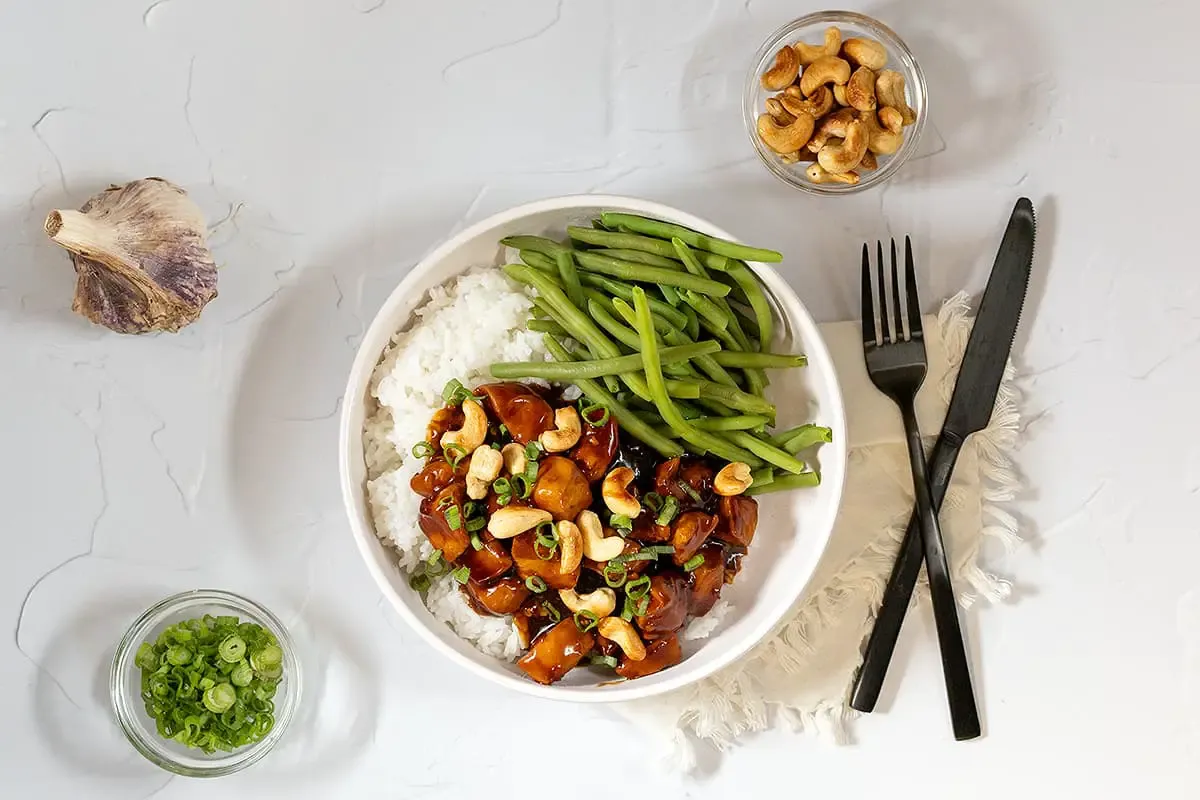 Chicken in soy sauce and green beans