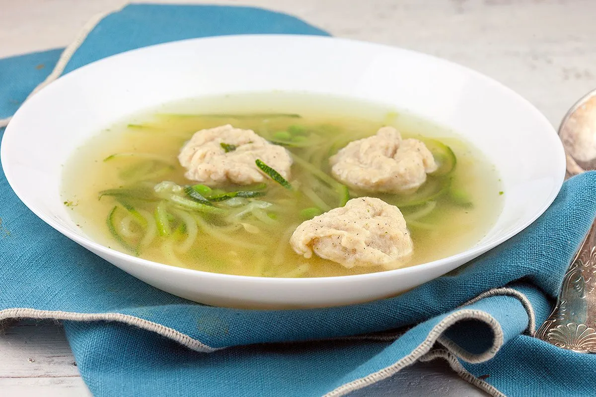 Vegetable soup with spelt dumplings