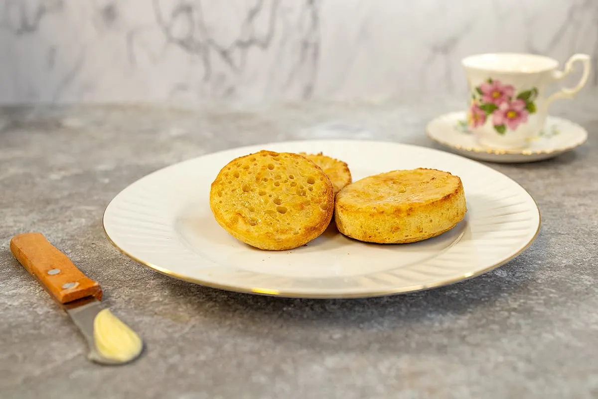 Crumpets – fluffy thick English pancakes