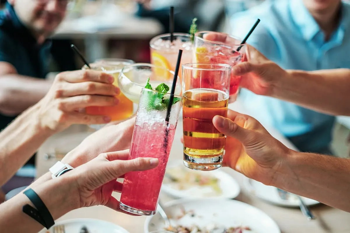 How to Get More Customers Into Your Restaurant: 6 Creative Ideas