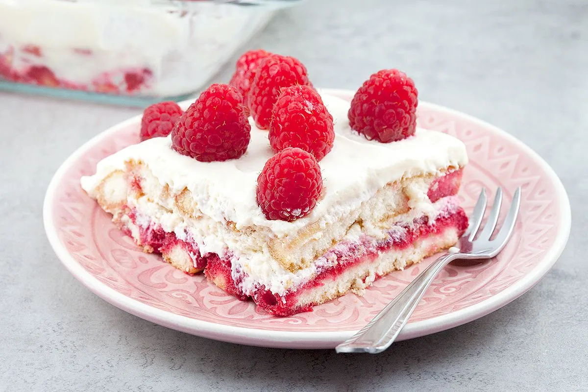 Raspberry tiramisu