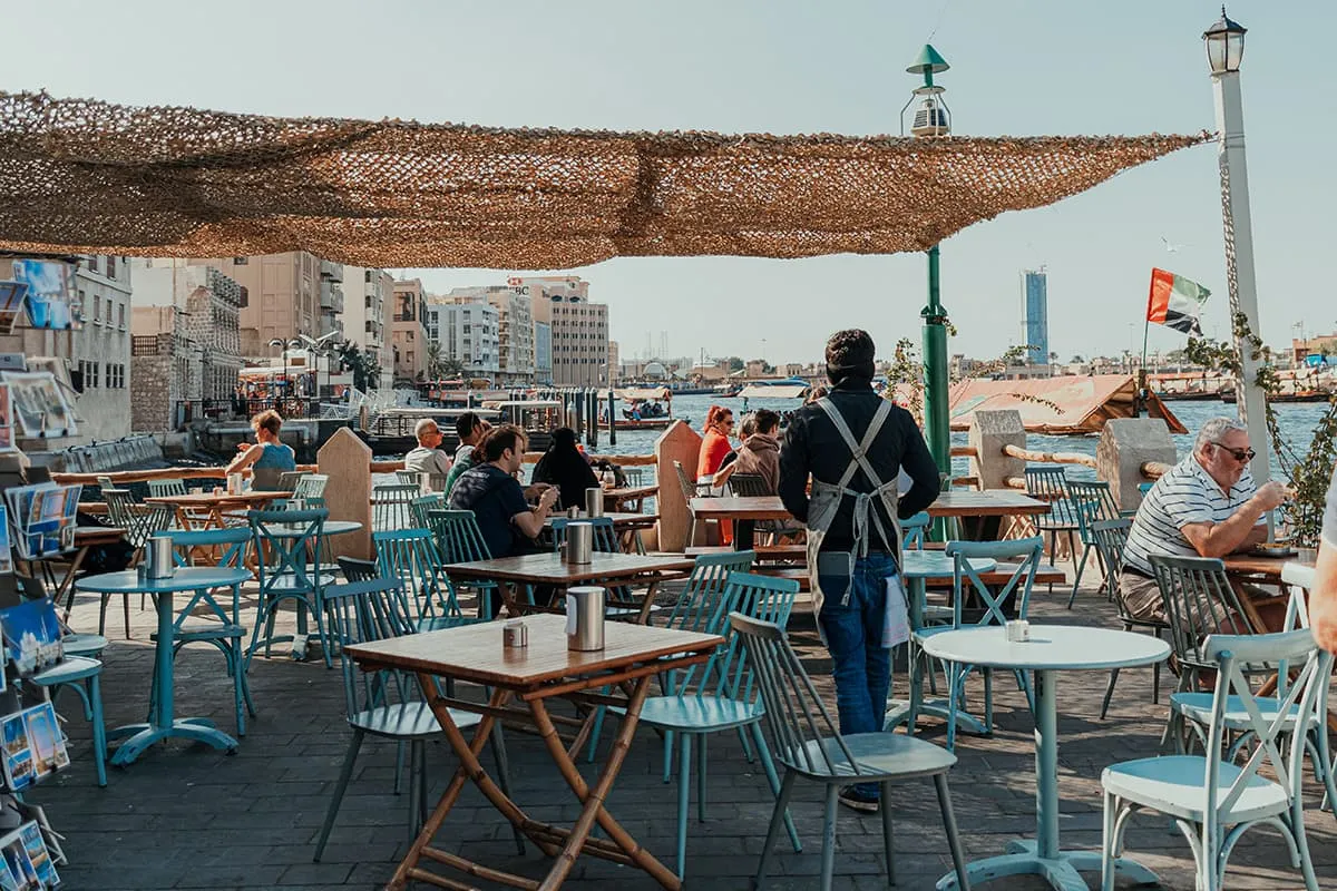 Culinary trip to the UAE: rent a yacht for a comfortable visit to locations