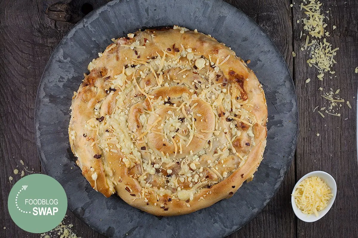 Mhancha bread with chicken