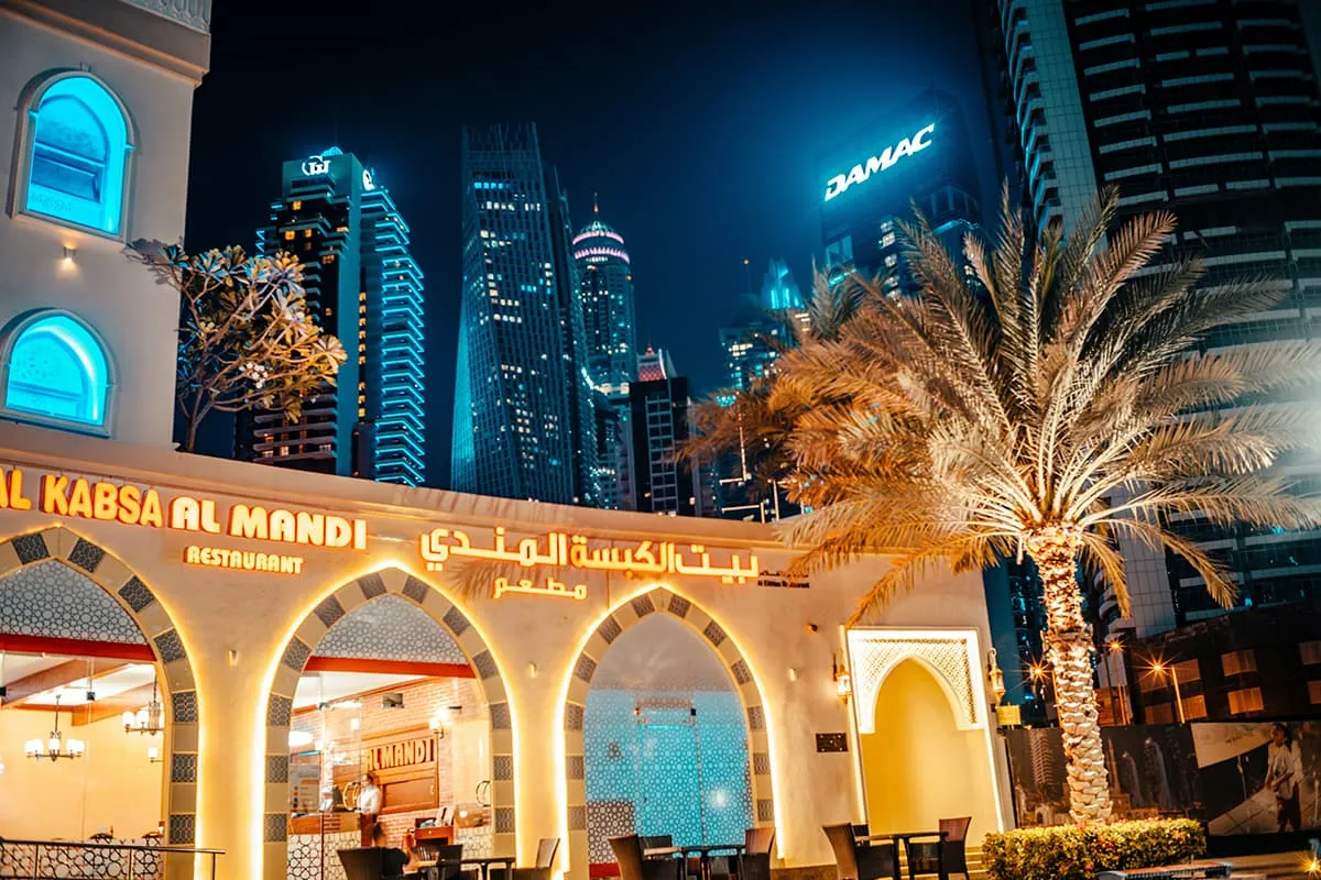 Eating Out with a Car in Dubai: A Guide for Locals with Lease Cars and Tourists Renting Transportation