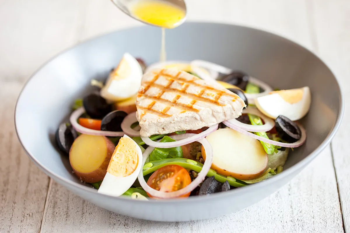 Tuna niçoise salad