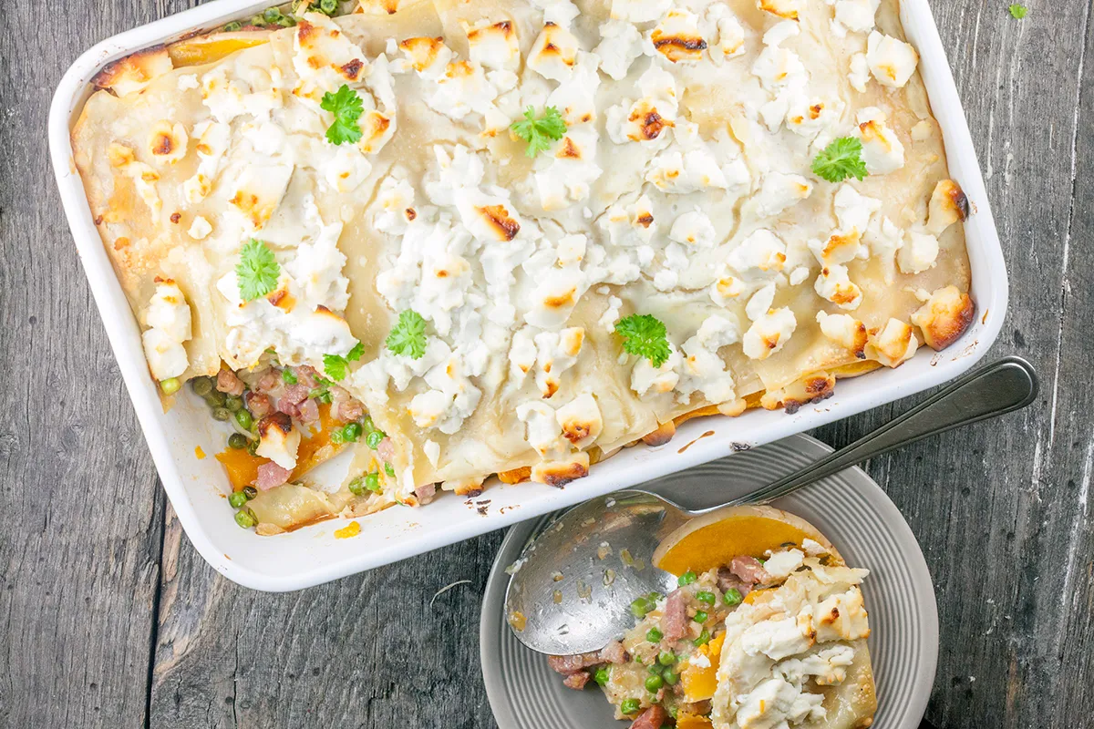 Pumpkin and peas lasagna
