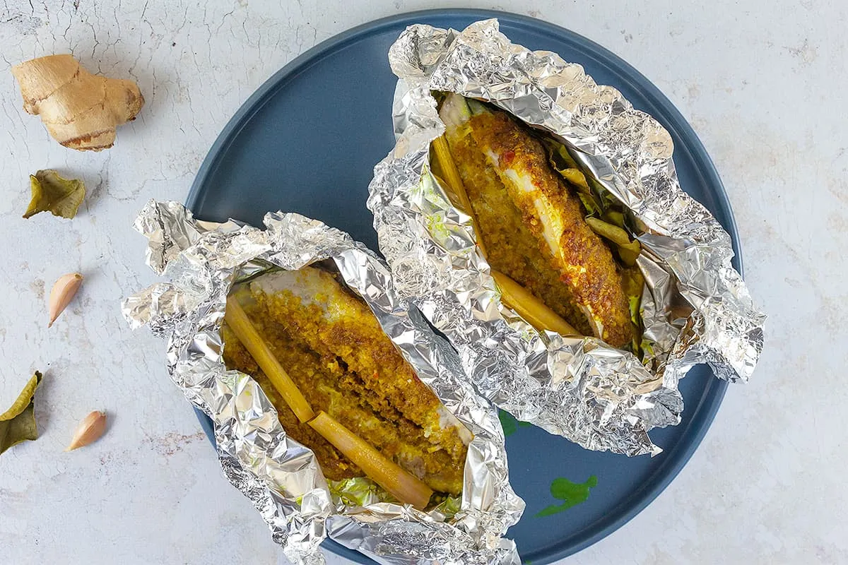 Pepesan Ikan (Indonesian steamed mackerel)