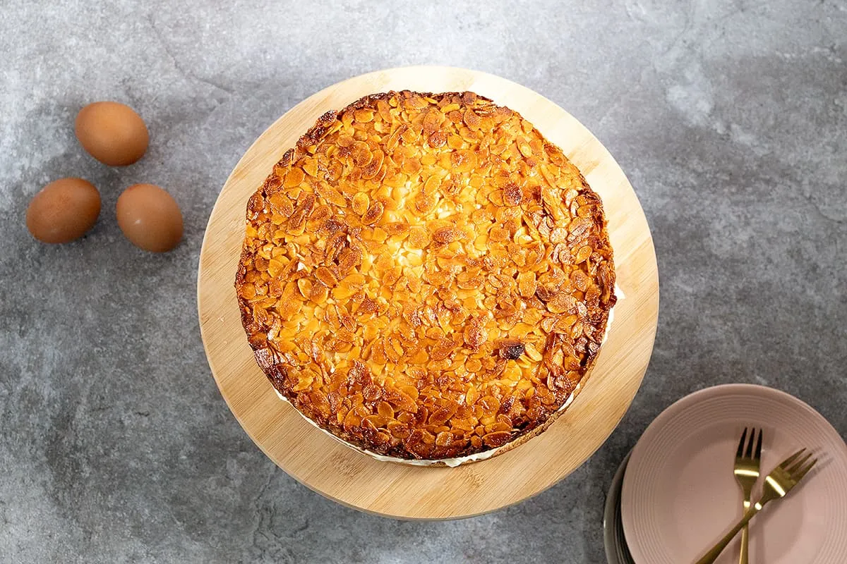 German Bee Sting Cake (bienenstich) with vanilla cream