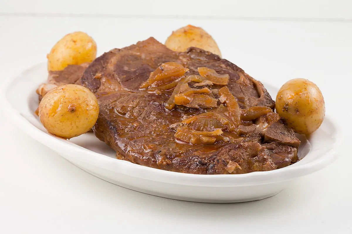 Braised pork shoulder