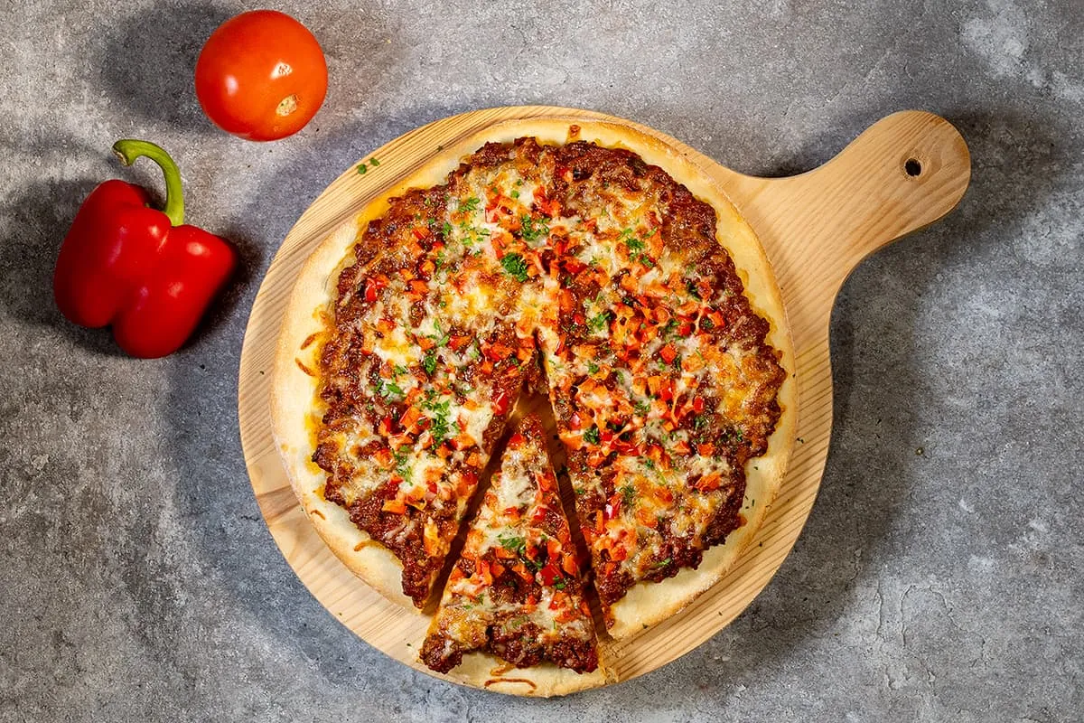 Pizza bolognese - easy and delicious!