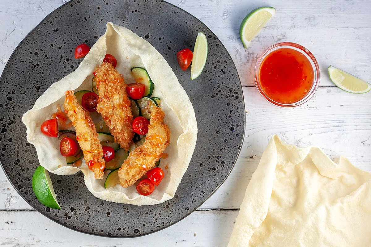 Crispy chicken and zucchini poppadoms